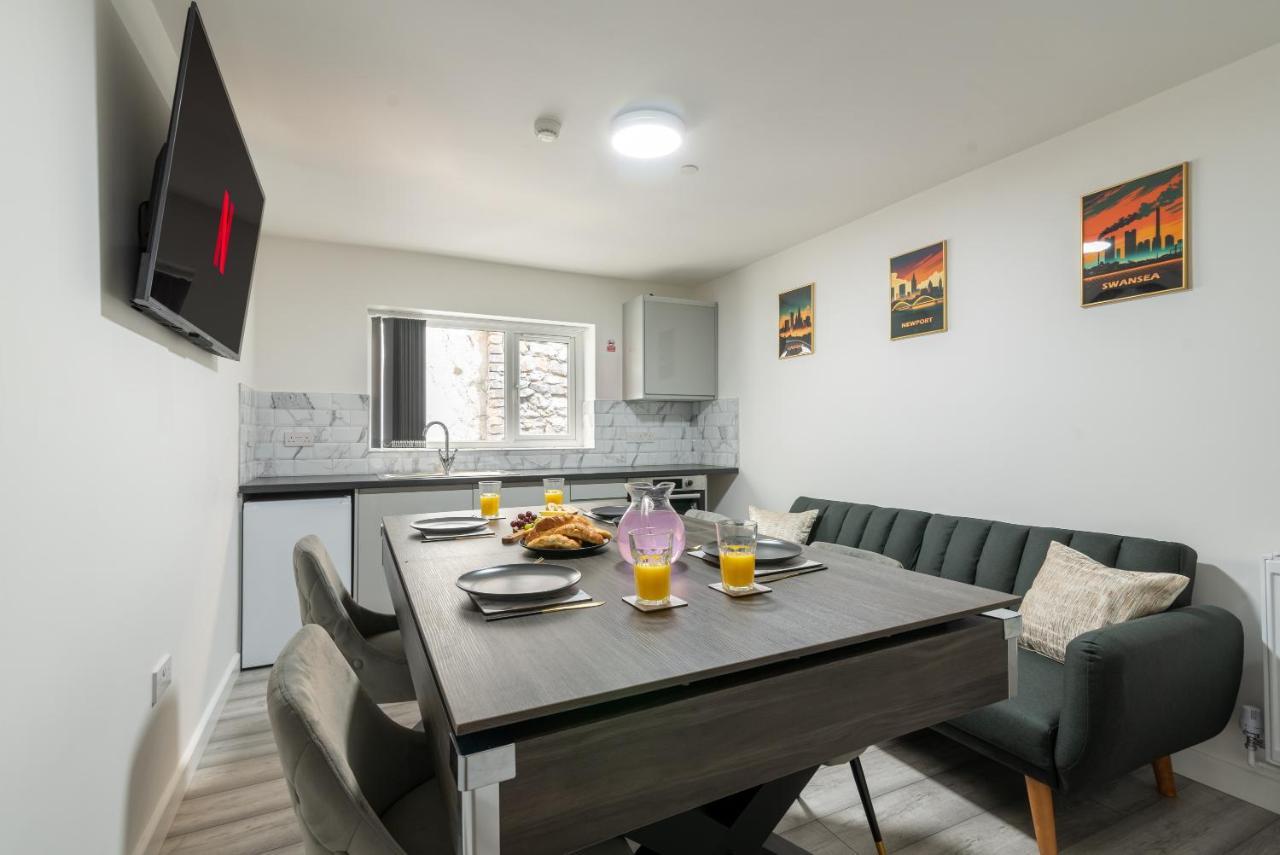 Exquisite Cardiff Apartments- With Garden Lounge & Games Room Extérieur photo