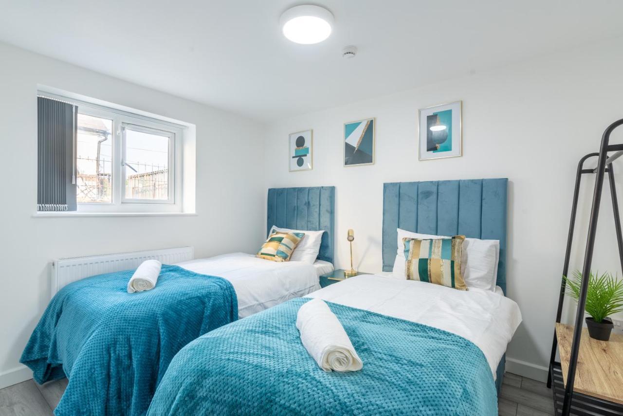 Exquisite Cardiff Apartments- With Garden Lounge & Games Room Extérieur photo
