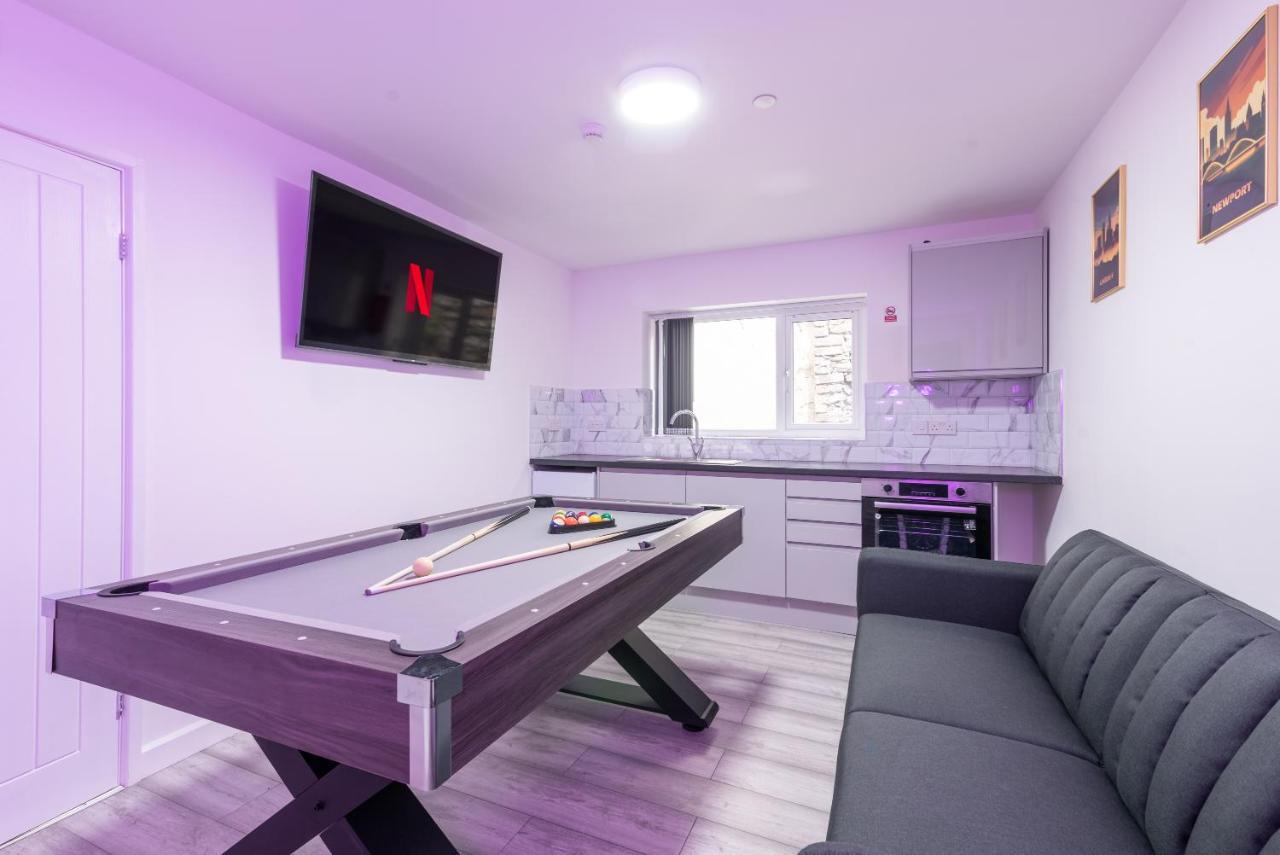 Exquisite Cardiff Apartments- With Garden Lounge & Games Room Extérieur photo