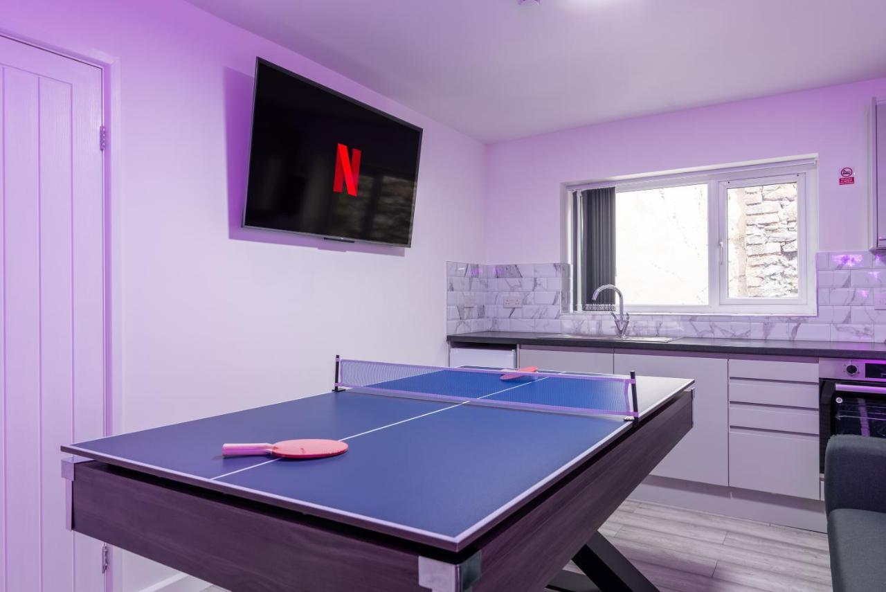 Exquisite Cardiff Apartments- With Garden Lounge & Games Room Extérieur photo