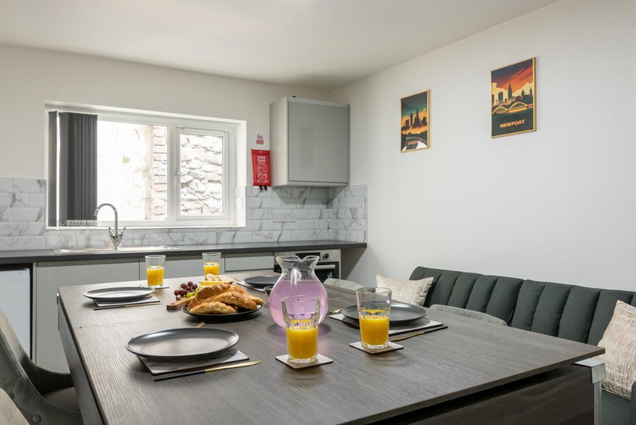 Exquisite Cardiff Apartments- With Garden Lounge & Games Room Extérieur photo